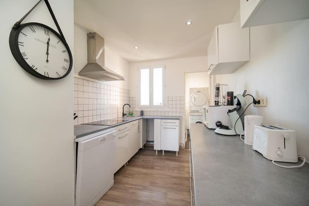 Air-Conditioned Apartment Sleeps 4 To 6 Parking Marseille Bagian luar foto